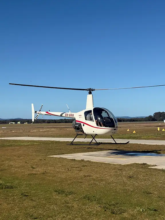 1-Hour Robinson R22 Helicopter Flight Experience – Pokolbin
