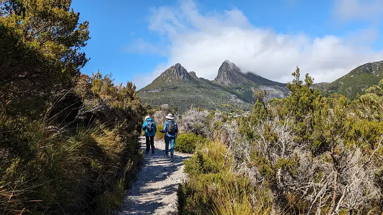 Best Tasmania Tour – Explore Cradle Mountain and Dove Lake