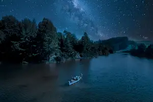 BIG Kanu Glowworm Tour | Lake McLaren