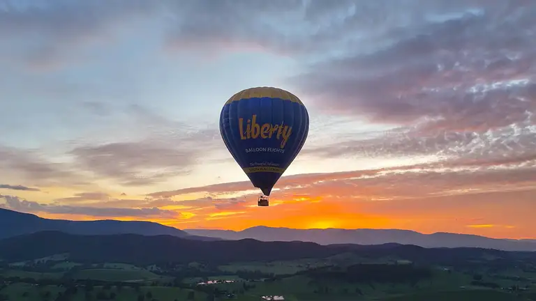 Sunrise Hot Air Balloon Ride Over Yarra Valley