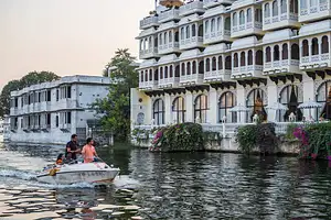 14 Day Premium India in Depth: Mumbai to Delhi