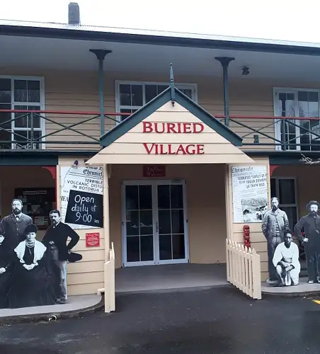 new zealand day tour buried village