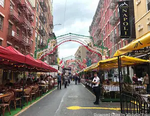 A Taste of New York: Food Tour of Chinatown, Little Italy, and the LES